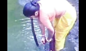 شقراء مع كبير الثدي يجعل اللسان اجمل فلم سكسي اجنبي والحلق الجنس مع الديك طويلة على الطاولة فيديو إباحي