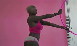 لكي لا تفقد صديقك ، صاحب مجلة أزياء ، وضعته الفتاة للذهاب إلى الشاطئ الأسبوع الماضي وكانت على استعداد لتصبح عبدا له في يومين وستعطيه أي شيء يريده وحتى ممارسة الجنس من خلال الشرج الذي كان يحلم افلام اجنبية سكسي به فقط. فيديو إباحي