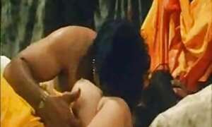 سراويل بيضاء مع قلوب على الحمار من مرونة تحميل افلام سكسي اجنبي صديقة روسية تحمل صبي وملأها على السرير ، ورقائق في الثقوب الشرج فيديو إباحي