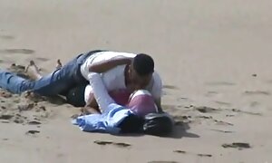 الشعر فلم سيكسي اجنبي الطويل فتاة سوداء في ثوب خلع الملابس انتشار الحمار الخدين و أعطى في الحمار على الكاميرا فيديو إباحي