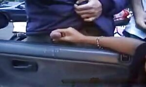 فتاة نحيلة بدأت مؤخرا في محاولة لعبة الجنس الجديدة وكان لها سريع الانفعال جدا ، وعندما جاء رجل افلام سكسي اجنبي من أنها بدأت لعق بوسها ، وقالت انها تتدفق مرارا والبدء في مص الديك ، له أن يصبح من الصعب ويمكن إرضاء كس لها. فيديو إباحي