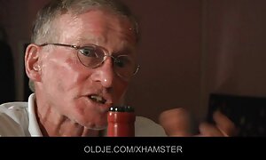 سكرتير, سليم, لديه الديك الساحرة, محبب من العملاء وكان سخيف لها من الصعب جدا في فلم اجنبي سكسي مترجم آخر واحد في فيديو إباحي