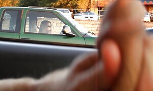 في مستقبل مظلم, عندما مات جميع الرجال تقريبا وبيعوا في السوق السوداء, آنسة, تبحث عن زملائه وتأتي إلى البار لمعرفة ما افلم اجنبي سكسي وتخدم مع استعداد كبير لمشاركة المعلومات معها لممارسة الجنس, الشرج الخام. فيديو إباحي