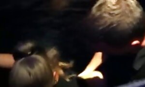 في يوم الأسرة ، والآباء تأخذ بناتهم تذهب لتناول الطعام الشواء ، وبينما واحد من الرجال الذين يشاركون في اللحوم من الاثنين ، فإنها إغواء الفتيات الصغيرات وامتص له ، أنها احلى فيلم سكسي اجنبي مارس الجنس الرجال إلى فقدان الوعي. فيديو إباحي