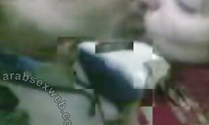 الأم, صعب, لا يمكن أن تقاوم إغراء من رؤية ابني الاستمناء الديك فلم سكسي اجنبي رومانسي في الحمام فيديو إباحي