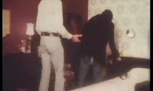 شابة فلم جنبي سكسي شقراء بعيون زرقاء يجعل عقد اللسان الديك الأصابع فيديو إباحي